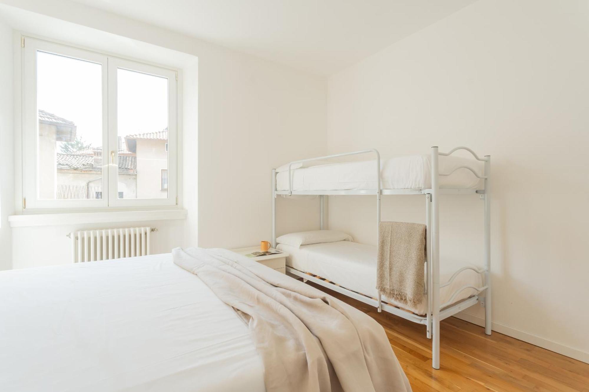 Ponente Balcony & Garden By Rent All Como Gravedona Eksteriør bilde