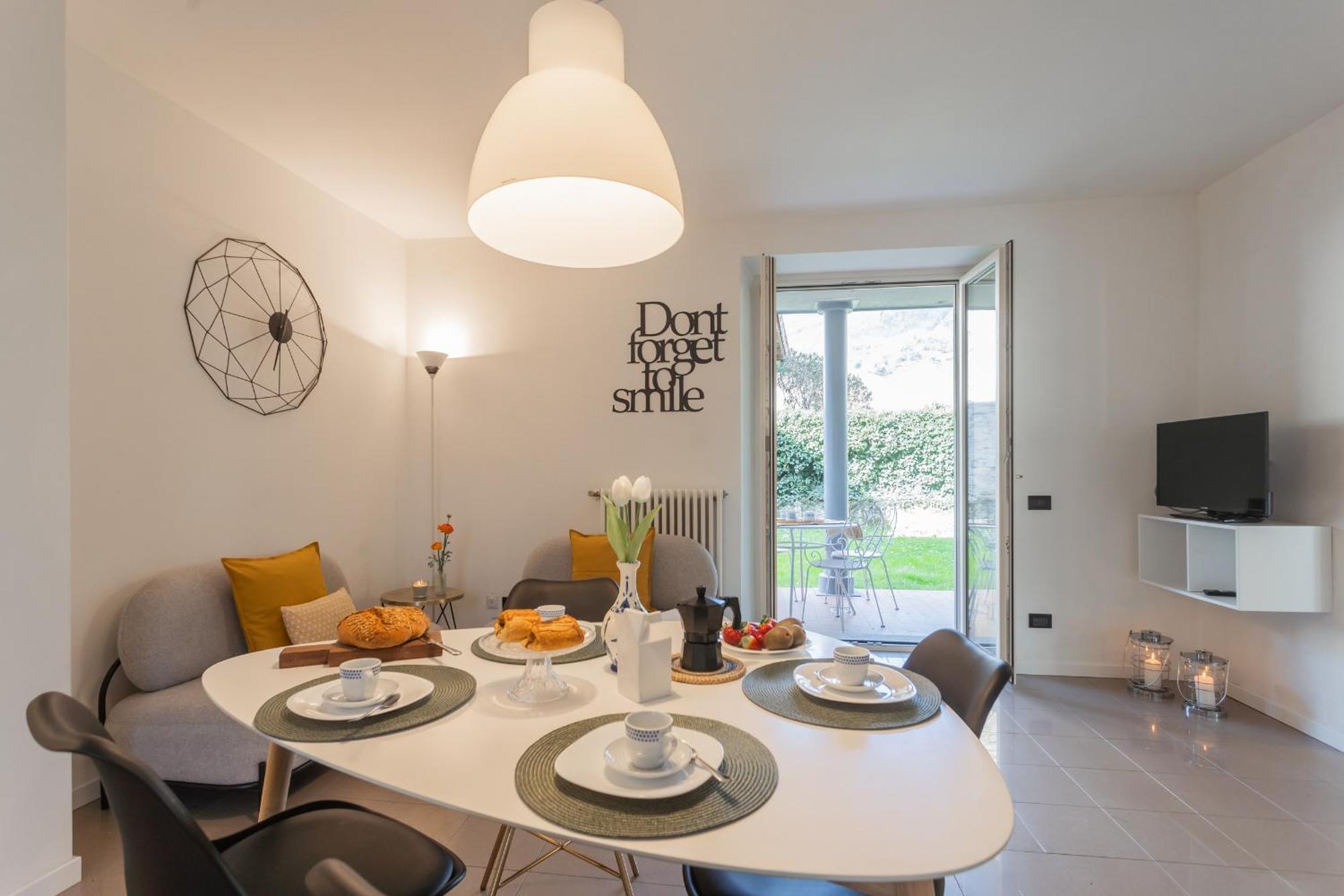 Ponente Balcony & Garden By Rent All Como Gravedona Eksteriør bilde
