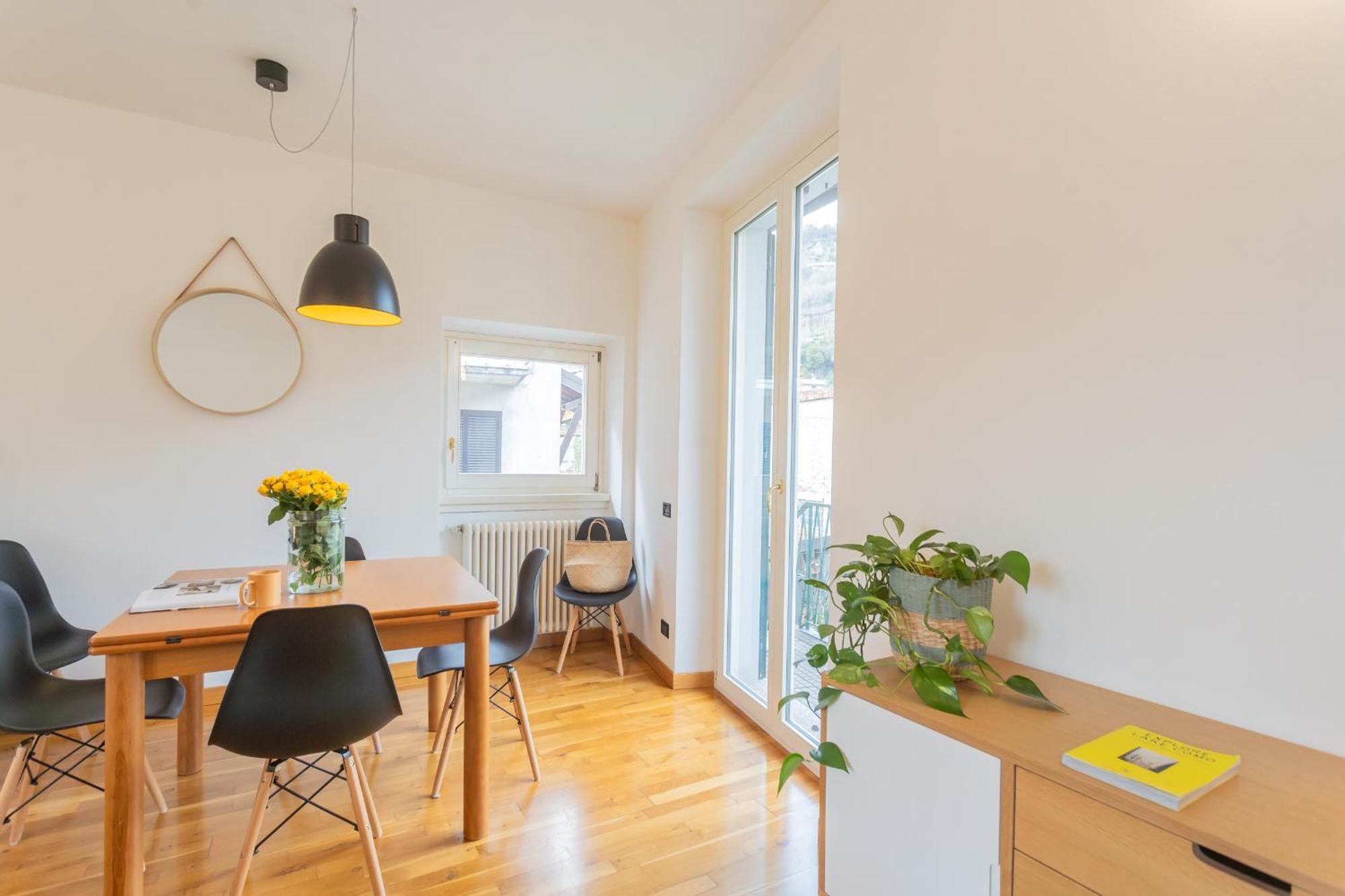 Ponente Balcony & Garden By Rent All Como Gravedona Eksteriør bilde