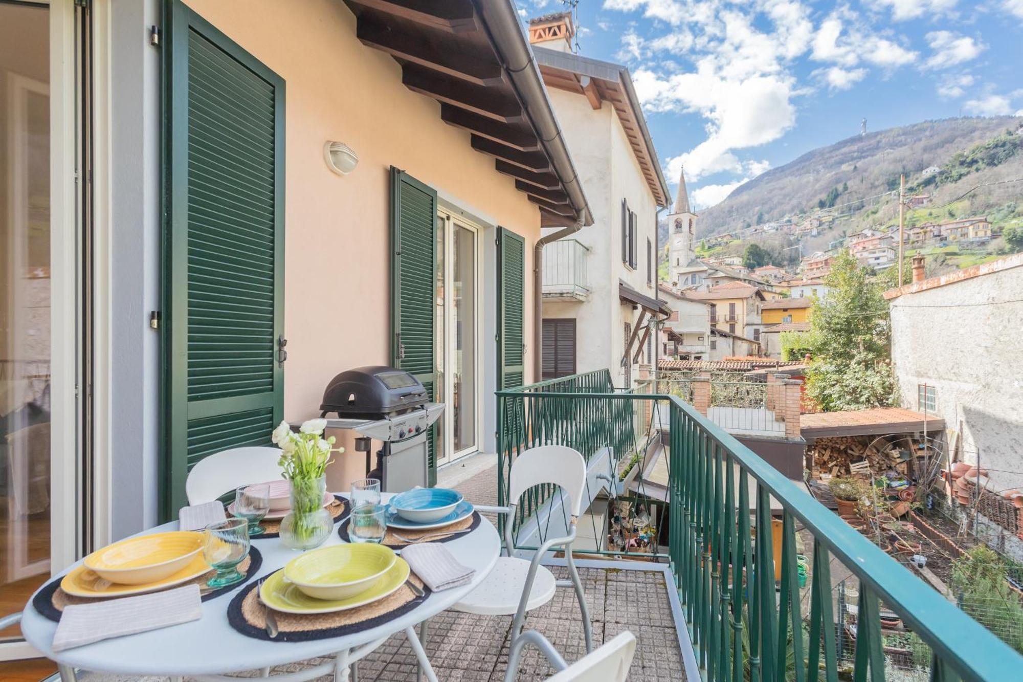 Ponente Balcony & Garden By Rent All Como Gravedona Eksteriør bilde