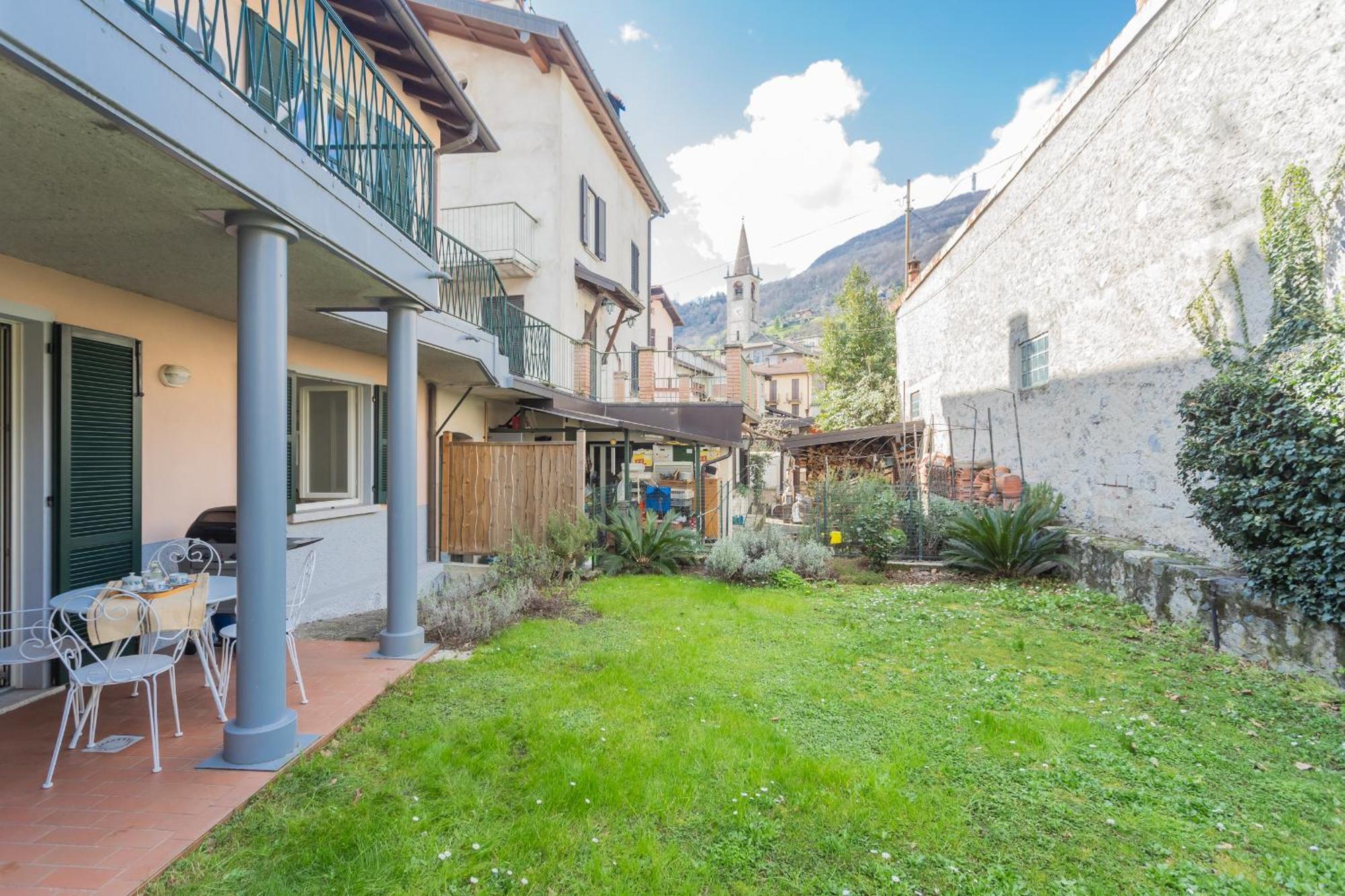 Ponente Balcony & Garden By Rent All Como Gravedona Eksteriør bilde